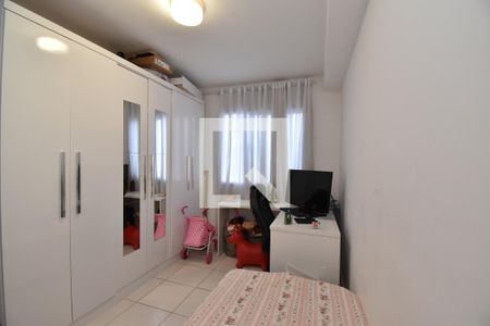 Quarto 2 de apartamento para alugar com 2 quartos, 53m² em Bacacheri, Curitiba