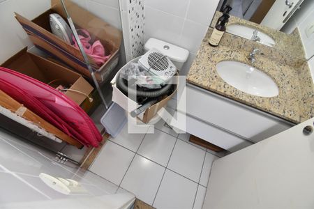 Banheiro da Suíte de apartamento para alugar com 2 quartos, 53m² em Bacacheri, Curitiba