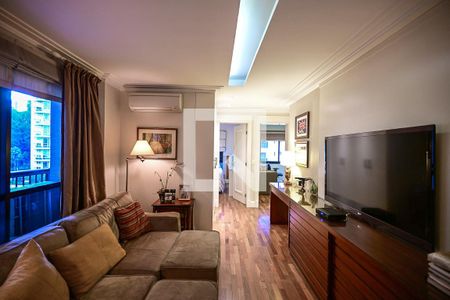 Sala de Tv de apartamento à venda com 3 quartos, 226m² em Panamby, São Paulo