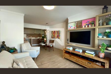 Sala de TV de apartamento à venda com 3 quartos, 101m² em Pinheiros, São Paulo