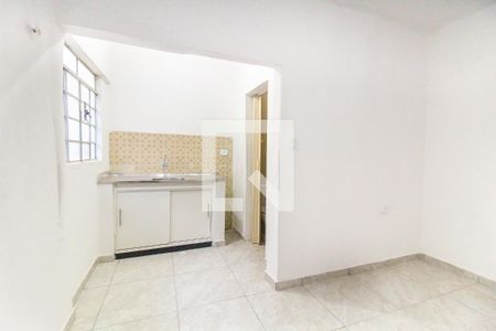 Cozinha de casa para alugar com 2 quartos, 40m² em Jardim Sao Pedro, São Paulo