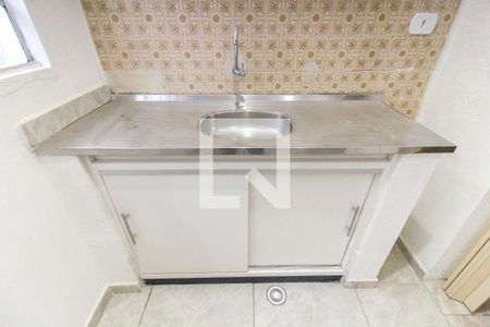 Cozinha de casa para alugar com 2 quartos, 40m² em Jardim Sao Pedro, São Paulo