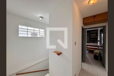 Corredor Quartos  de casa para alugar com 2 quartos, 90m² em Campo Belo, São Paulo