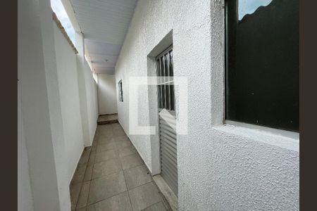 Corredor de kitnet/studio para alugar com 1 quarto, 38m² em Parque Mirante da Mata, Cotia