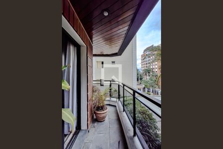 Varanda da Sala de apartamento à venda com 3 quartos, 142m² em Vila Monumento, São Paulo