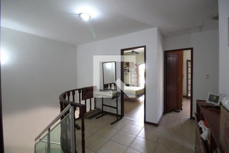 Hall dos Quartos de casa de condomínio para alugar com 4 quartos, 240m² em Taquara, Rio de Janeiro