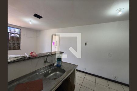 Apartamento para alugar com 2 quartos, 50m² em Tanque, Rio de Janeiro