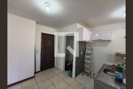 Apartamento para alugar com 2 quartos, 50m² em Tanque, Rio de Janeiro