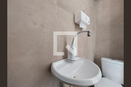 Banheiro de kitnet/studio para alugar com 1 quarto, 44m² em Vila Santana, São Paulo