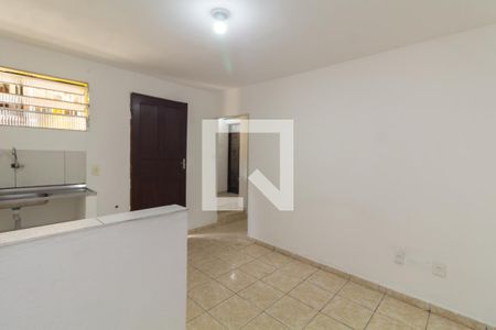 Sala/Cozinha de casa para alugar com 1 quarto, 48m² em Vila Monte Santo, São Paulo