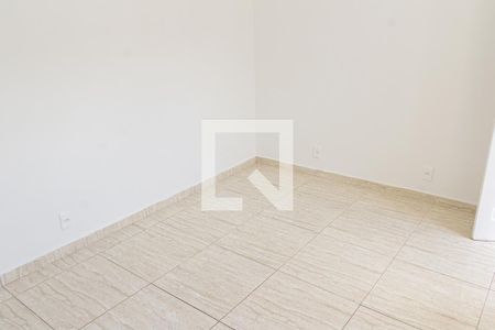 Sala de casa para alugar com 2 quartos, 80m² em Guaratiba, Rio de Janeiro