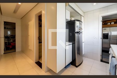 Apartamento para alugar com 4 quartos, 316m² em Vila Romana, São Paulo