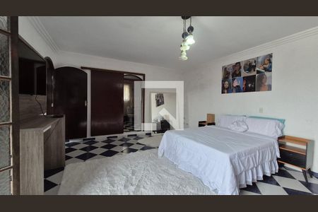 Quarto de casa para alugar com 3 quartos, 180m² em Jardim Santo André CDHU, Santo André