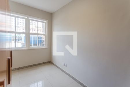 Quarto 1 de apartamento para alugar com 2 quartos, 90m² em Centro, Belo Horizonte