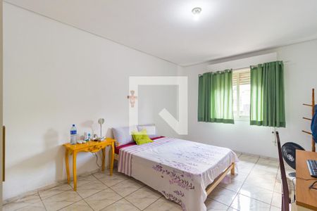 Quarto 1 de casa para alugar com 2 quartos, 140m² em Vila Prudente, São Paulo