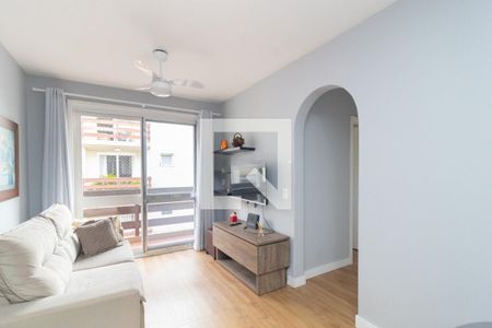 Sala  de apartamento para alugar com 2 quartos, 68m² em Vila Assunção, Porto Alegre