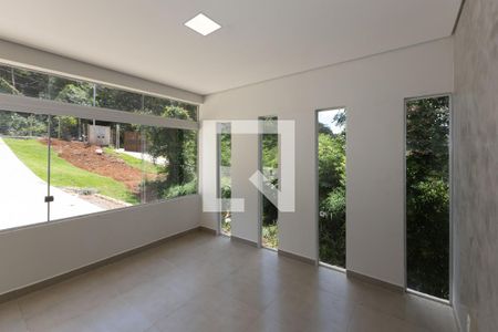 Sala 2 de casa de condomínio à venda com 3 quartos, 332m² em Arvoredo, Nova Lima