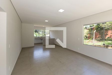 Sala 1 de casa de condomínio à venda com 3 quartos, 332m² em Arvoredo, Nova Lima