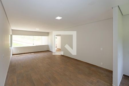 Sala 2 de casa de condomínio à venda com 3 quartos, 332m² em Arvoredo, Nova Lima