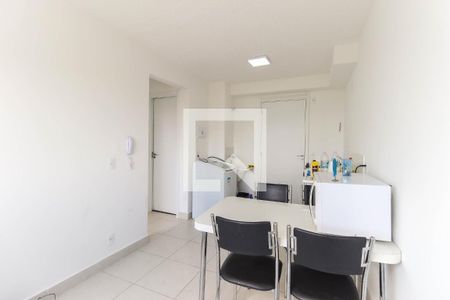 Sala - Cozinha de apartamento à venda com 2 quartos, 31m² em Vila Carmosina, São Paulo