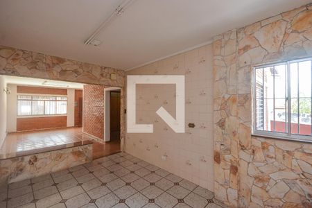 Casa para alugar com 2 quartos, 240m² em Campo Grande, São Paulo