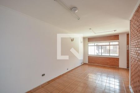 Casa para alugar com 2 quartos, 240m² em Campo Grande, São Paulo