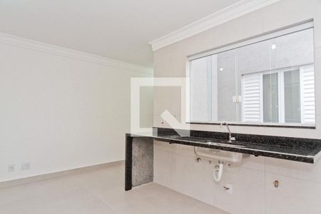 Sala e cozinha de apartamento à venda com 2 quartos, 52m² em Vila Mangalot, São Paulo