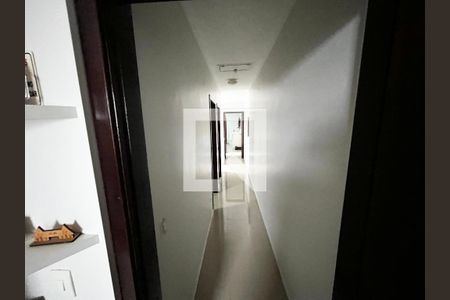 Corredor de casa à venda com 3 quartos, 160m² em Vila Roque, São Paulo