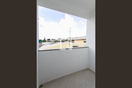 Varanda  de casa para alugar com 2 quartos, 70m² em Jardim Itapemirim, São Paulo