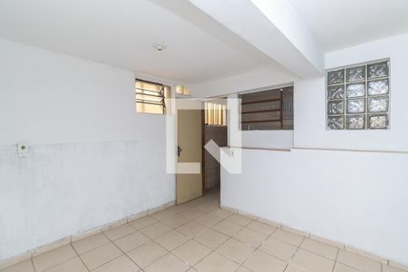 Quarto 2 de casa para alugar com 2 quartos, 40m² em Glória, Belo Horizonte