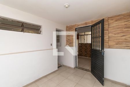 Quarto 1 de casa para alugar com 2 quartos, 40m² em Glória, Belo Horizonte