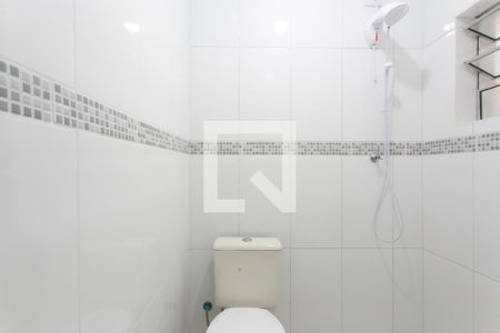 Banheiro  de casa para alugar com 1 quarto, 40m² em Jardim Itapemirim, São Paulo