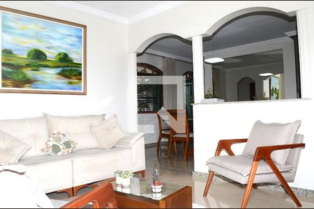 Sala de casa para alugar com 2 quartos, 302m² em Vitoria, Belo Horizonte