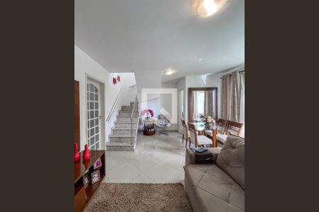 Sala de casa à venda com 3 quartos, 109m² em Jardim da Saúde, São Paulo