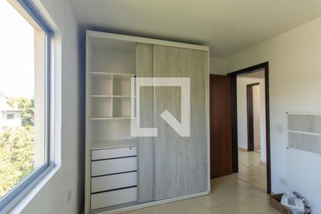 Quarto 1 de apartamento para alugar com 2 quartos, 57m² em Novo Mundo, Curitiba