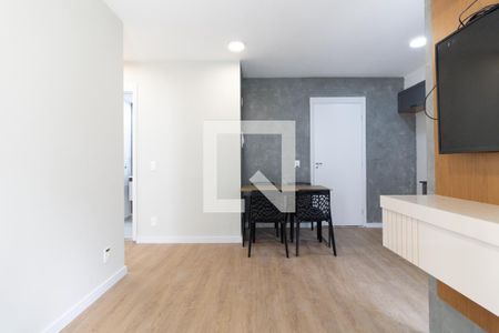 Sala de apartamento para alugar com 2 quartos, 43m² em Jardim Celeste, São Paulo