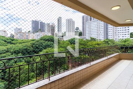 Apartamento para alugar com 4 quartos, 149m² em Vila Suzana, São Paulo