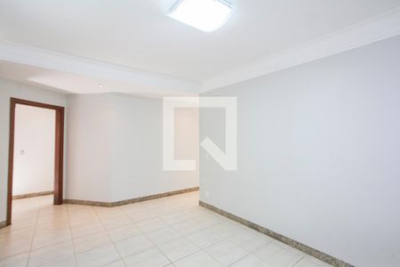 Sala 2 de casa para alugar com 5 quartos, 480m² em Cidade Jardim, Uberlândia