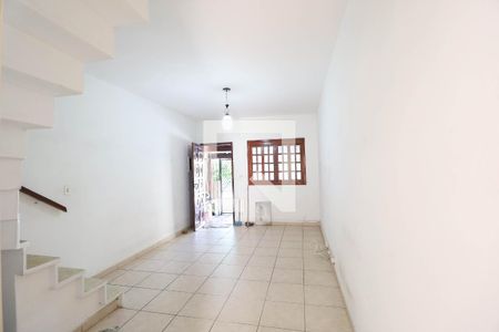 Casa para alugar com 2 quartos, 125m² em Parque Ramos Freitas, São Paulo