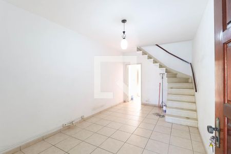 Casa para alugar com 2 quartos, 125m² em Parque Ramos Freitas, São Paulo
