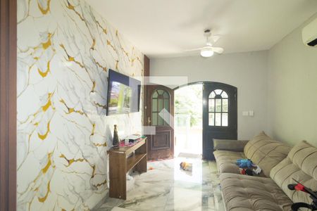 Sala de casa para alugar com 2 quartos, 300m² em Campo Grande, Rio de Janeiro
