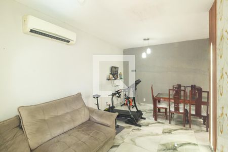 Sala de casa para alugar com 2 quartos, 300m² em Campo Grande, Rio de Janeiro