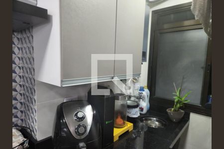 Cozinha de apartamento para alugar com 2 quartos, 50m² em Vila Arapua, São Paulo