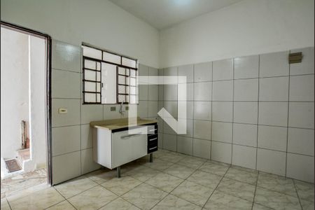 Cozinha de casa para alugar com 1 quarto, 55m² em Condomínio Maracanã, Santo André