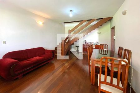 Sala de casa à venda com 3 quartos, 400m² em Trevo, Belo Horizonte