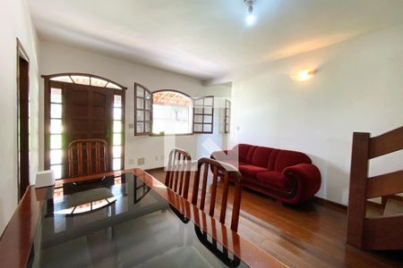 Sala de casa à venda com 3 quartos, 400m² em Trevo, Belo Horizonte