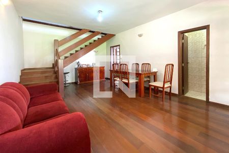 Sala de casa à venda com 3 quartos, 400m² em Trevo, Belo Horizonte