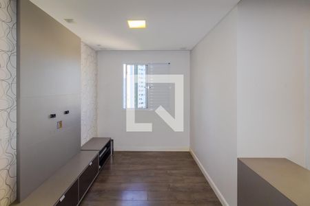 Sala de apartamento para alugar com 2 quartos, 68m² em Vila Ivone, São Paulo