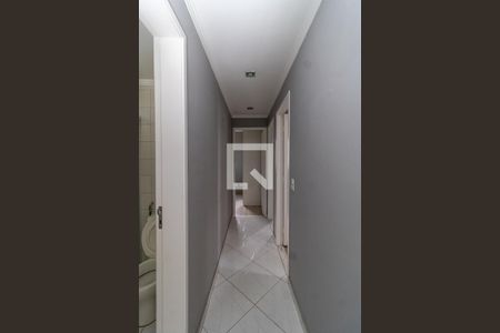 Corredor - Quartos de apartamento para alugar com 3 quartos, 64m² em Vila Leonor, São Paulo