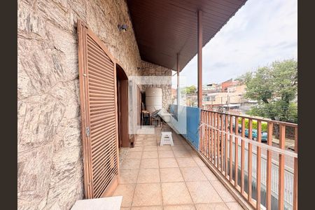 Sacada de casa à venda com 3 quartos, 638m² em Parque Centenário, Jundiaí